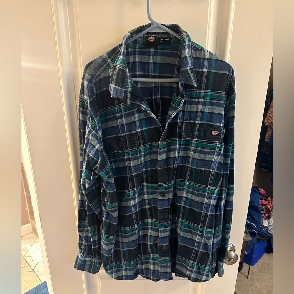 Dickies Relaxed Fit Blue and Black Plaid Shirt